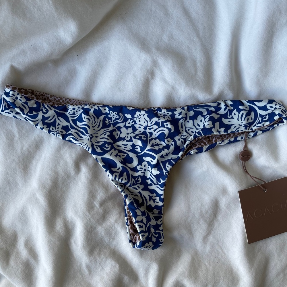 Acacia swimwear ho’okipa bottom in blue batik